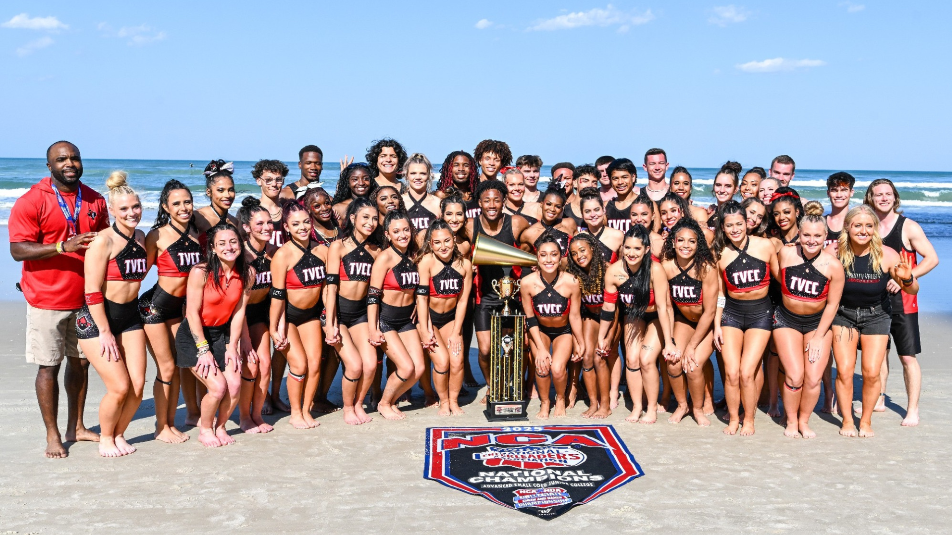 YES, ANOTHER ONE: Cardinal Cheer nabs 16th NCA title